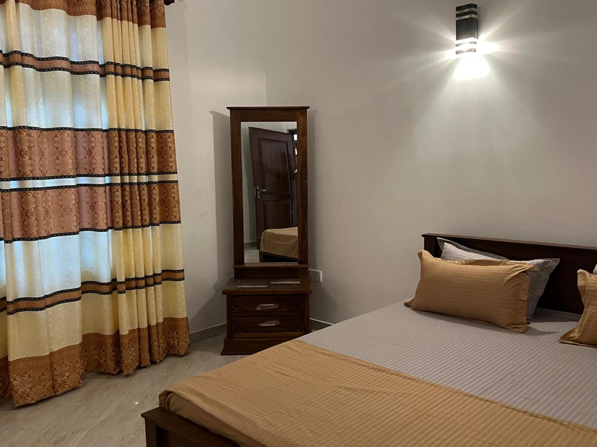 Ahasna Airport Villa 尼甘布 外观 照片