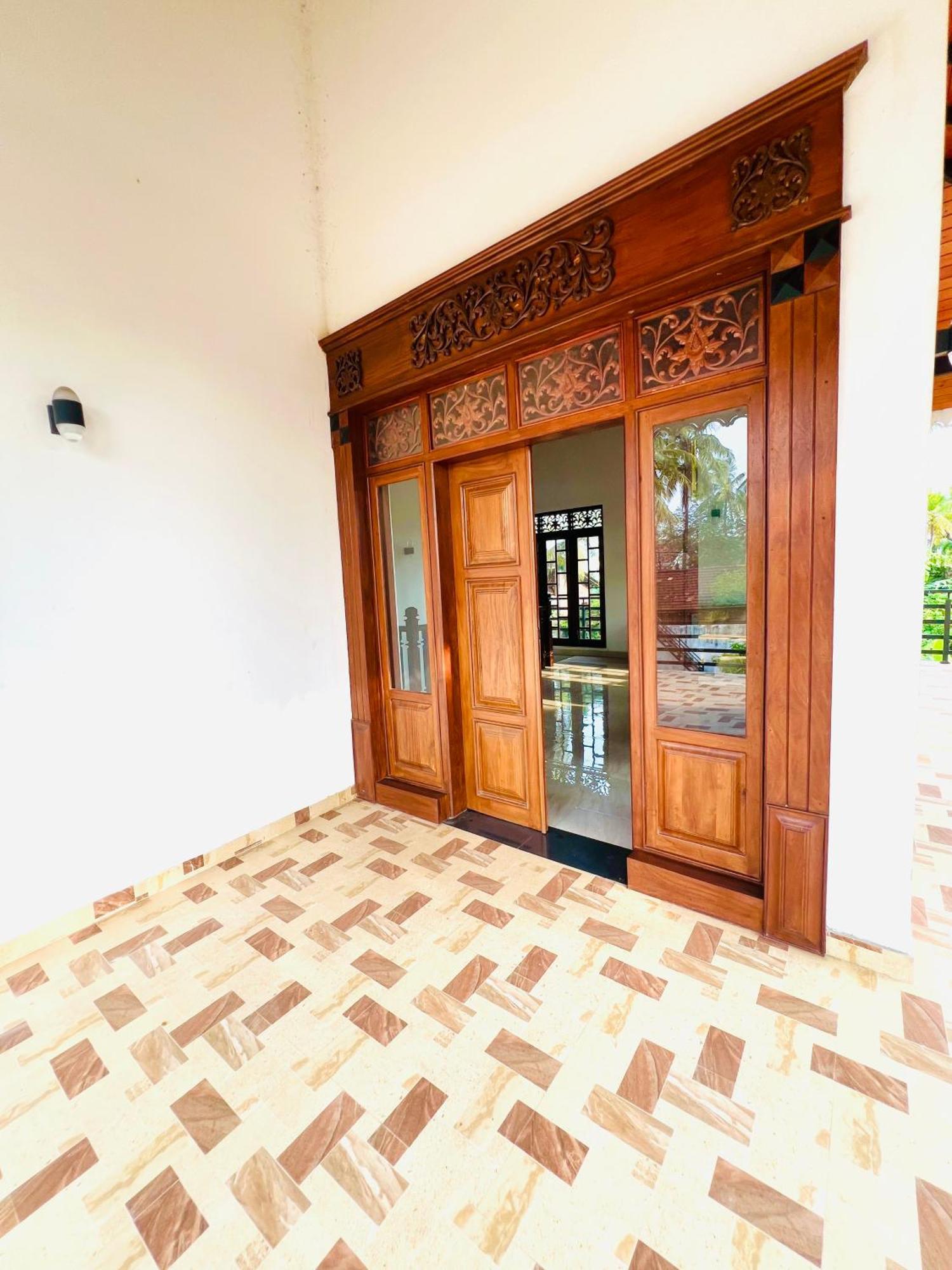 Ahasna Airport Villa 尼甘布 外观 照片